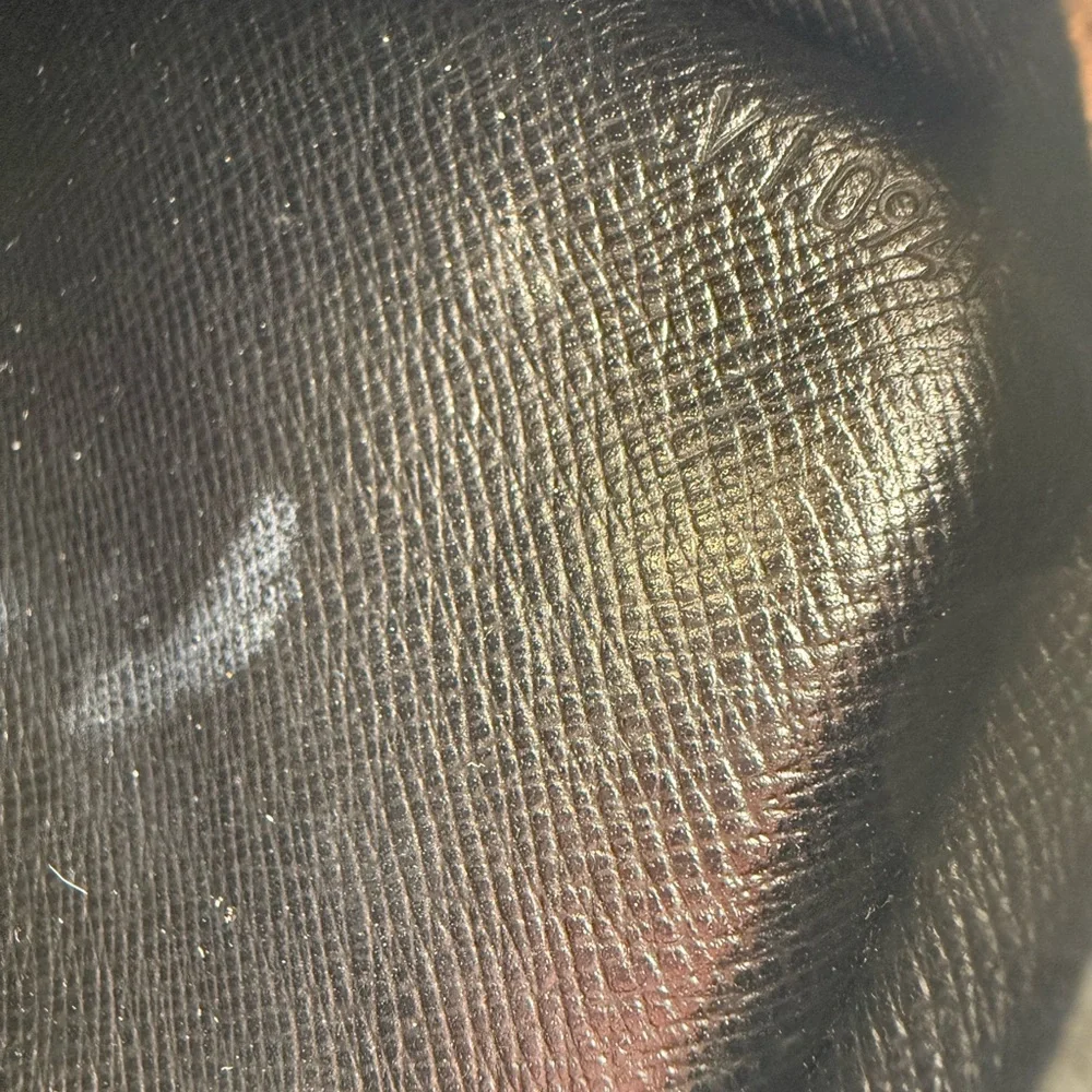 Louis Vuitton Black Epi Leather Crossbody - Picture 11 of 12